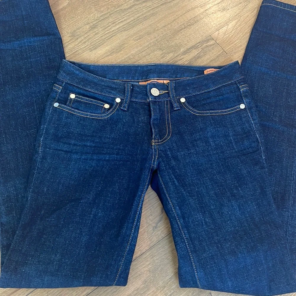 NWOT Tory Burch Skinny Jeans | back logo button needs reattached